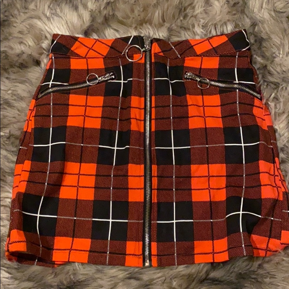 Dolls Kill, Red plaid zip up skirt. New with tags